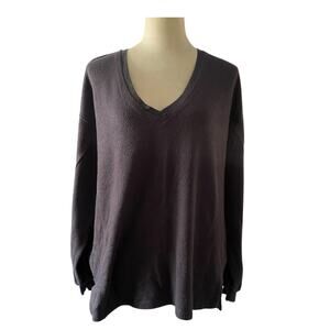 Women's Urban Outfitters Size Small V-Neck Dark Blue Sweater with Bell Sleeves